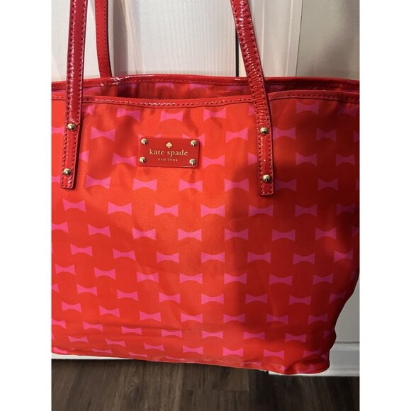Kate Spade New York Bow Shoppe Red and Pink Harmony Baby Bag - Picture 3 of 16